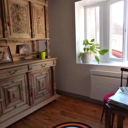 בית כפרי De Charme En Ferme Du Xviie Siecle Avec Internet - Fr-1-489-166 Vicq (Allier)